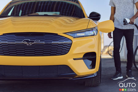Ford Mustang Mach-E GT Performance, charging